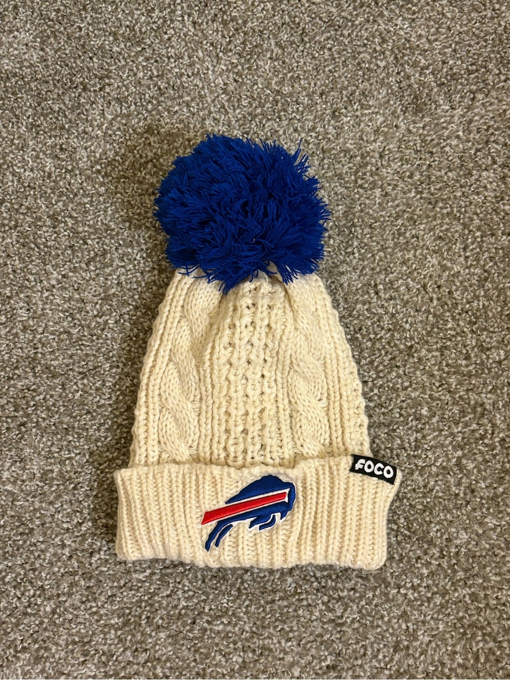 FOCO Cream Cable Knit Buffalo Bills Beanie